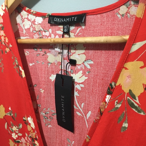 Bell Sleeve Red Floral Maxi Kimono Robe NWT - Picture 4 of 8